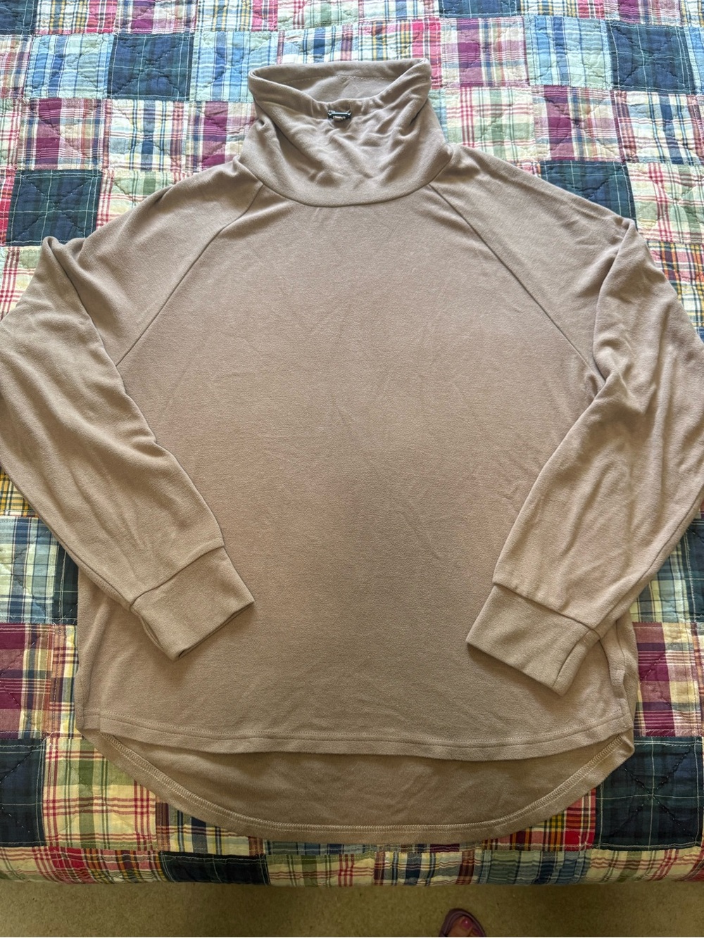 Varley Adkisson CowlNeck Long Sleeve Pullover sz. M
